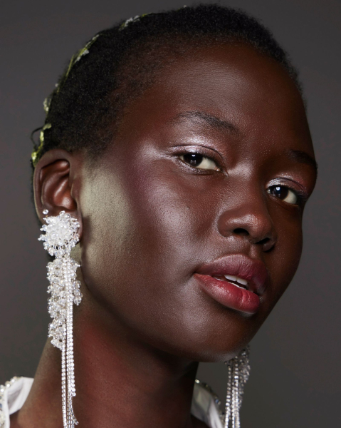 dark romance makeup trend 2026 blurred red lips